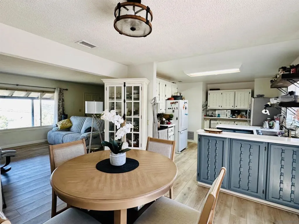 272 Lilac Dr, El Cajon, California 92021 home-pic-7